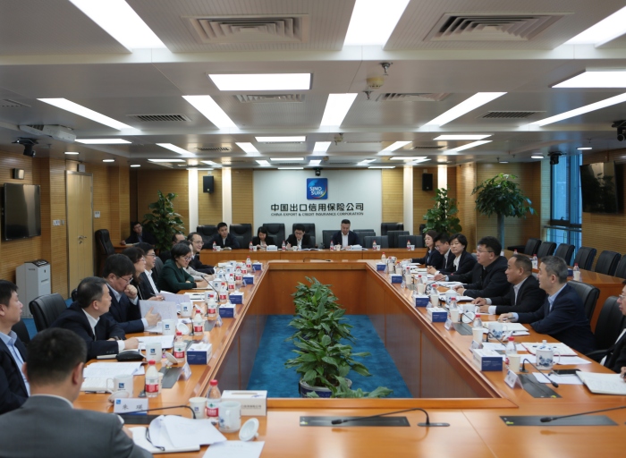 中國信保王浩董事長與進(jìn)出口銀行黨委書記陳懷宇舉行會(huì)談
